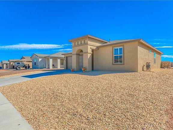 2nd image of 14612 Escalera Dr