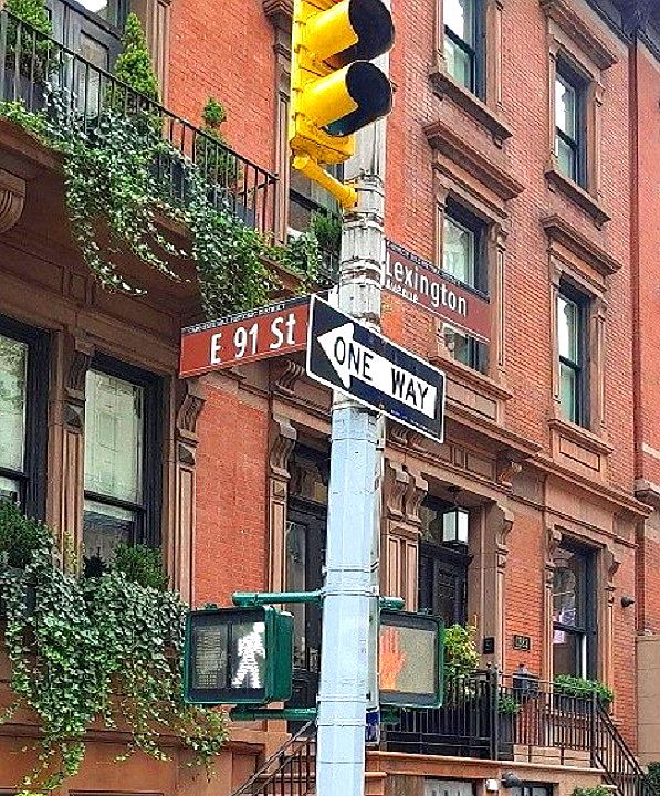1st image of 160 E 91st St APT 1B