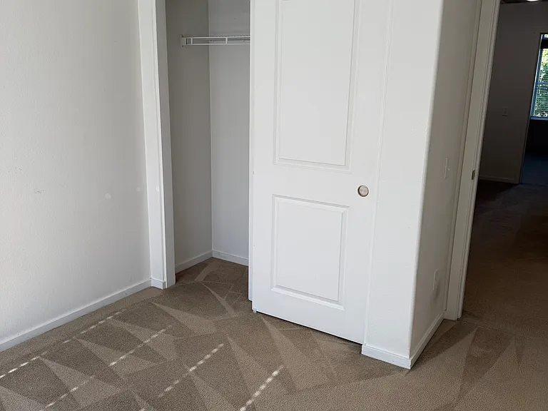 2218 NW Redelfs Way — Photo 18
