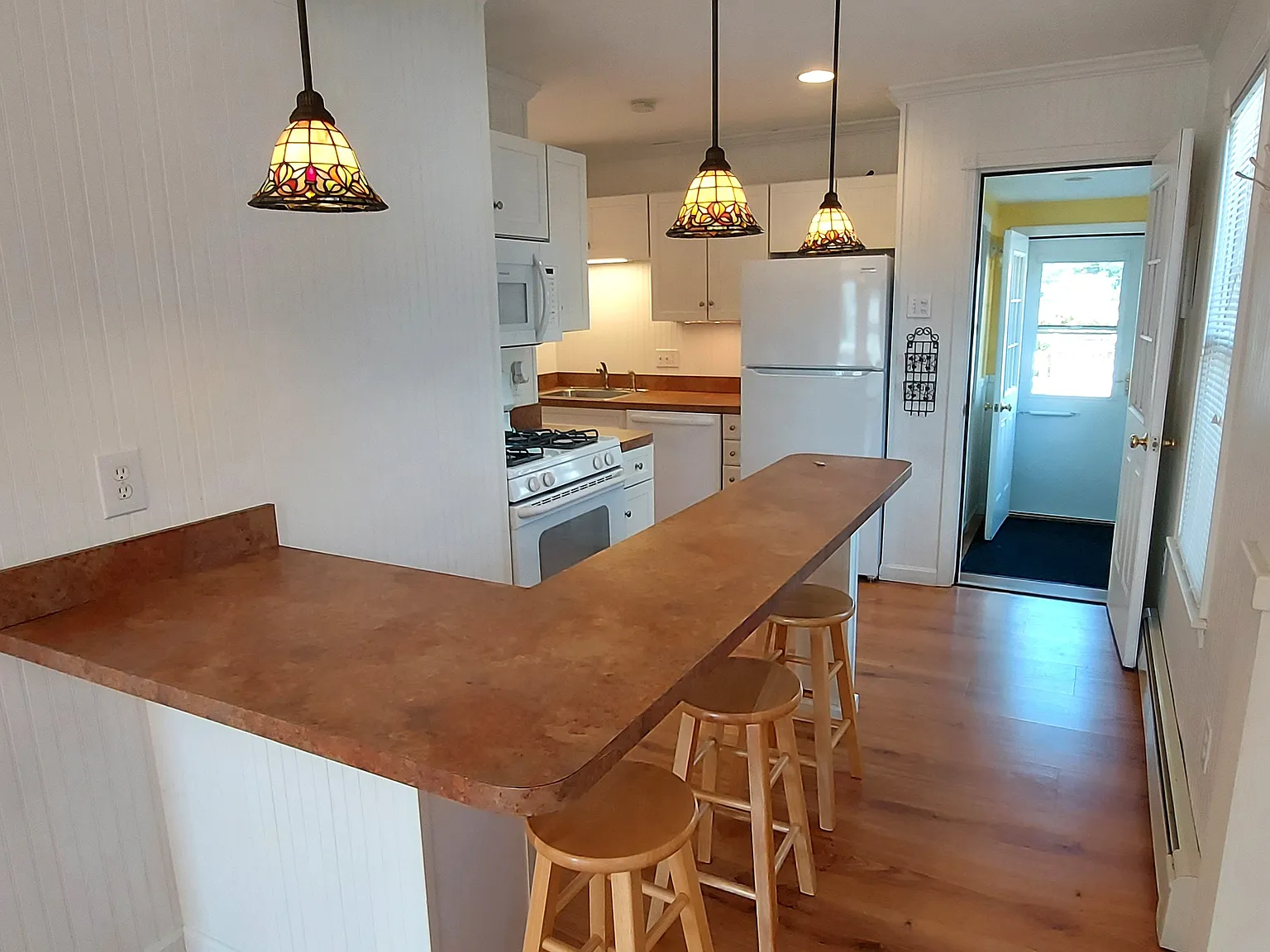 10 Ocean Ave — Photo 1