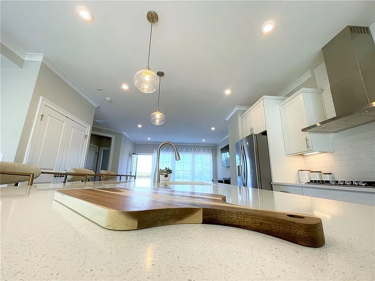 564 Ember Ln — Photo 15
