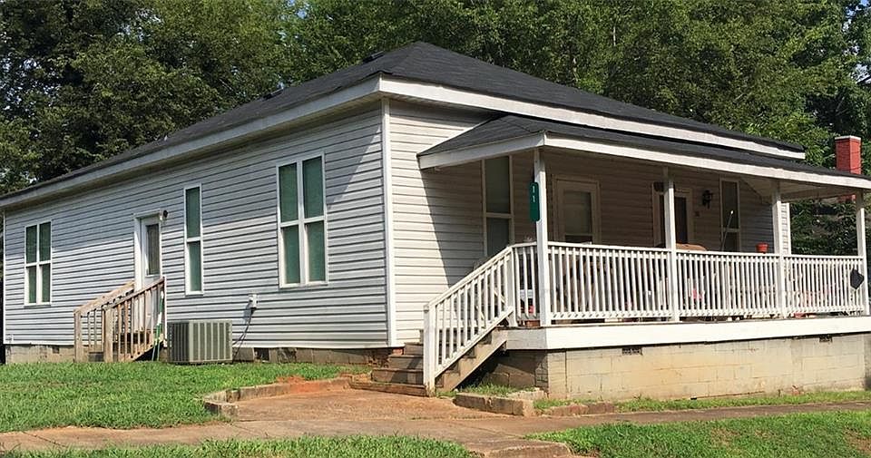 1st image of 11 Spruce St