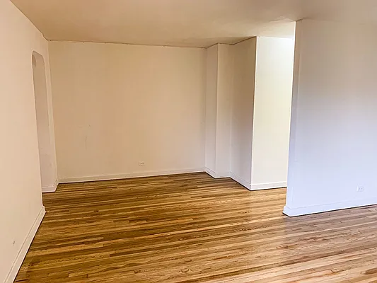 Rented by Showcase Realty | media 2