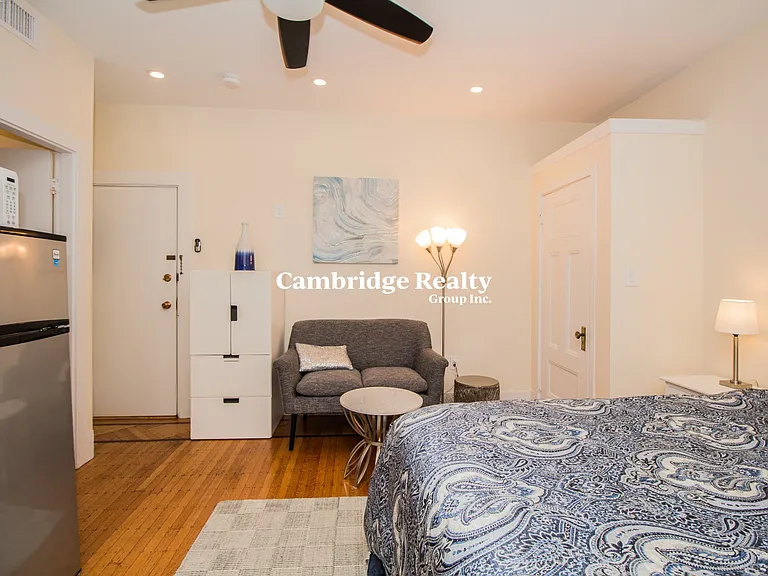 14 Chiswick Rd #1T — Photo 7