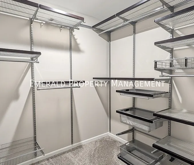 6069 Boxwood Dr #1 — Photo 10