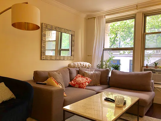 Rented by Douglas Elliman | media 22