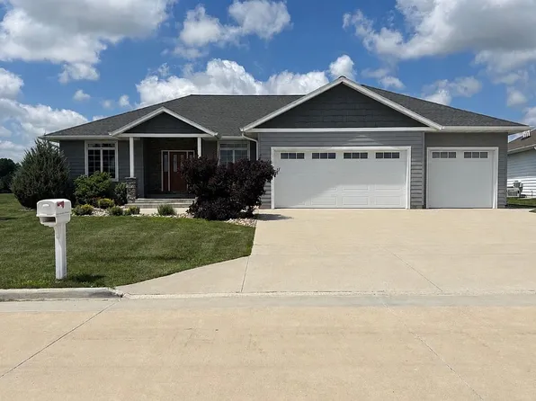 724 Cypress Ct, Mason City, IA 50401