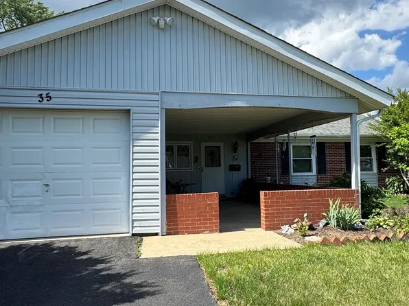 35 Stonehaven Ln, Willingboro, NJ 08046