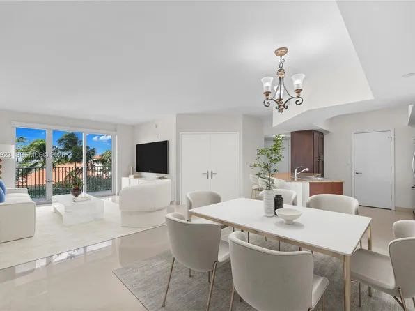 19900 E Country Club Dr APT 706, Aventura, FL 33180