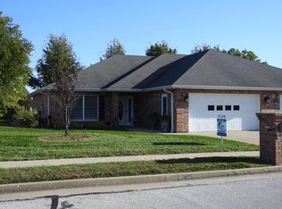 120 Osage Trl, Boonville, MO 65233