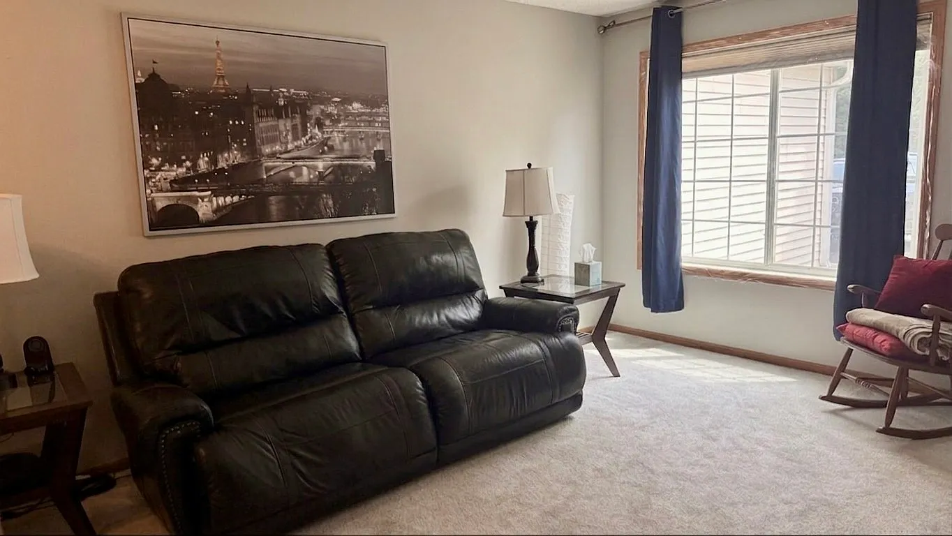 2 bed, 1500 sqft, $3,000 — Photo 1