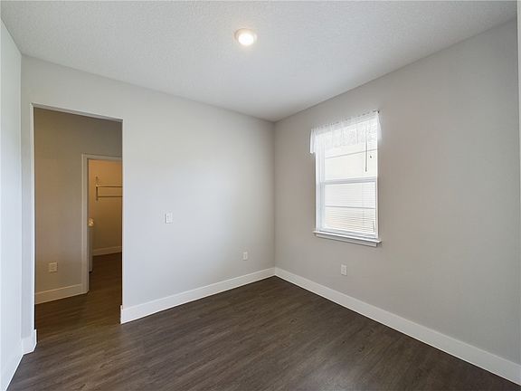 4th image of 570 Charlotta Ave SE
