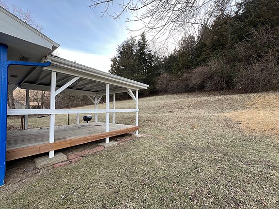 2nd image of 225 Parkwood Dr