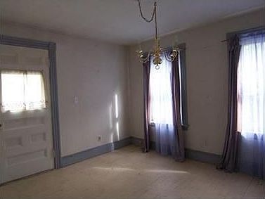 3rd image of 30 Humphrey St