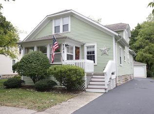 723 Oregon St, Dundee, IL 60118