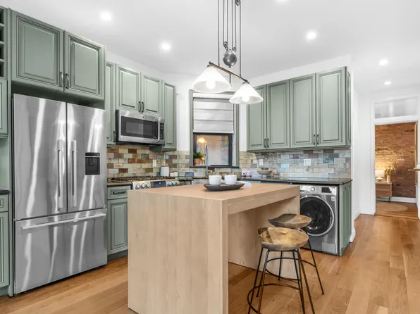 131 Thompson Street 6F image 3 of 7