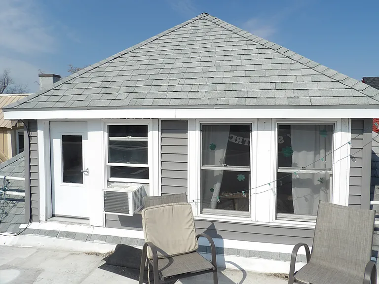 740 Elmwood Ave #2 — Photo 36