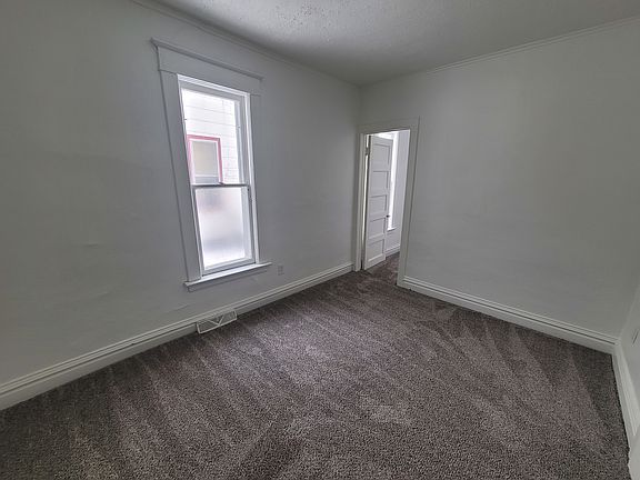 5th image of 1353 Garfield Ave NW APT 1