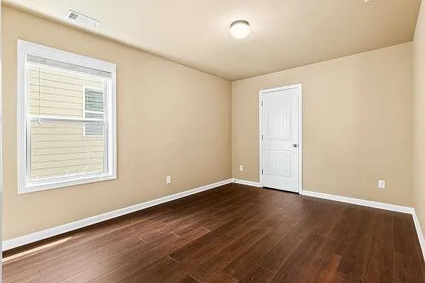 3920 Lake Manor Way — Photo 23