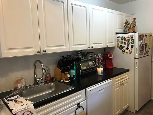 Rented by Prime Realty | media 32