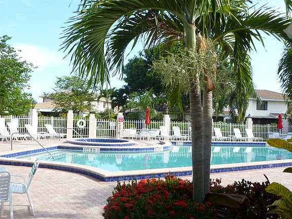 3rd image of 45 Marco Villas Dr #K-6