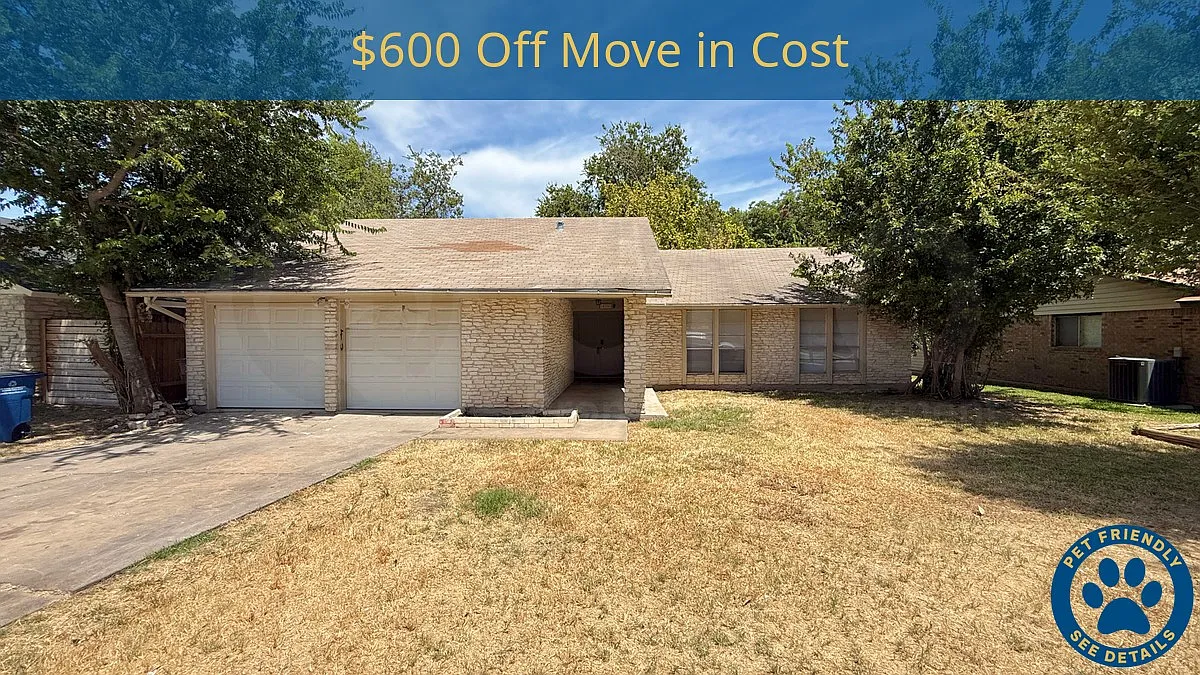 3 bed, 2.0 bath, 1385 sqft, $1,995 — Photo 1