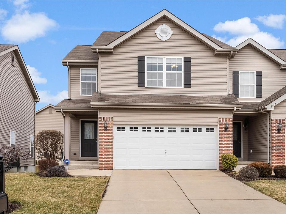 1st image of 814 Foxgrove Dr