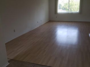 10655 Sherman Grove Ave APT 12, Sunland, CA 91040