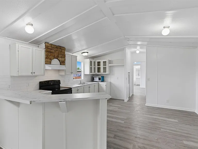 376 Rae Ln #A — Photo 18