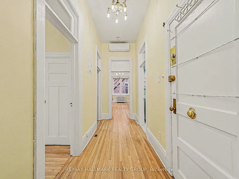 413 Elgin St #4 — Photo 3