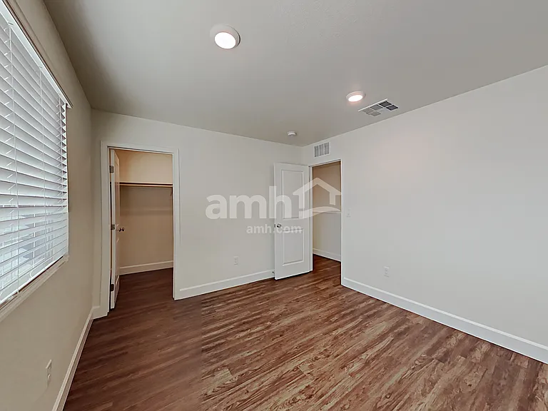 6043 Schmidt St — Photo 23