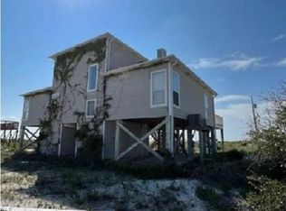 9049 Fish House Rd, Gulf Shores, AL 36542