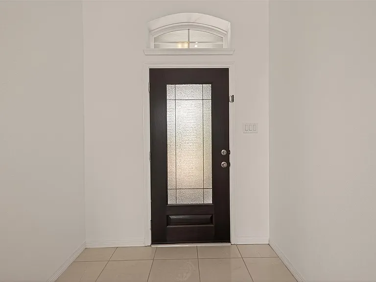 1006 Grey Dusk Ct — Photo 5