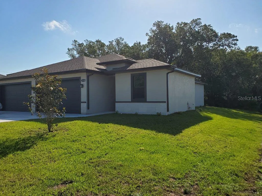 Building Photo - 1222 San Cristobal Ave