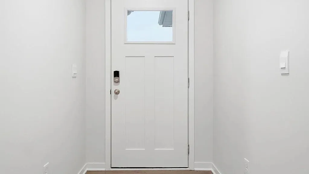 3 bed, 1644 sqft, $2,799 — Photo 3