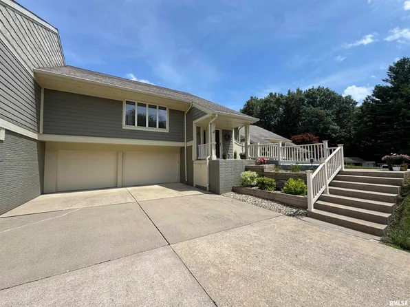 6 Ottawa Trl, Galesburg, IL 61401