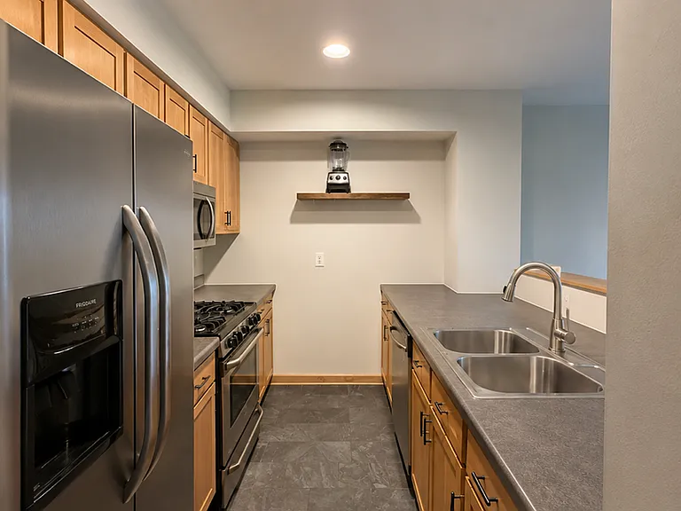 2517 Webster St — Photo 4