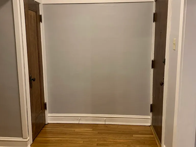 5352 N Winthrop Ave #2 — Photo 5