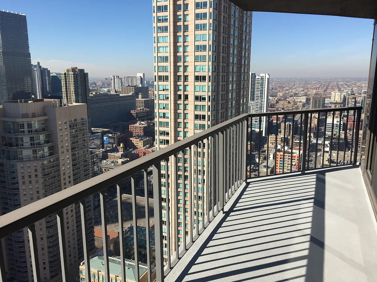 Balcony - 10 E Ontario St #4604
