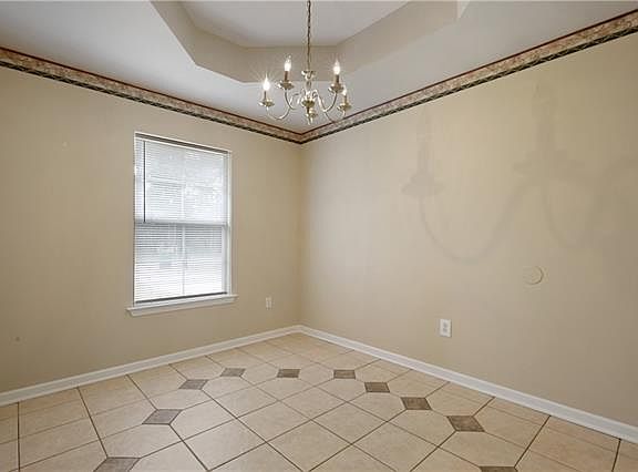 5th image of 370 Lenwood Dr