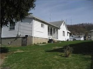 1310 Stuart St, Charleston, WV 25302