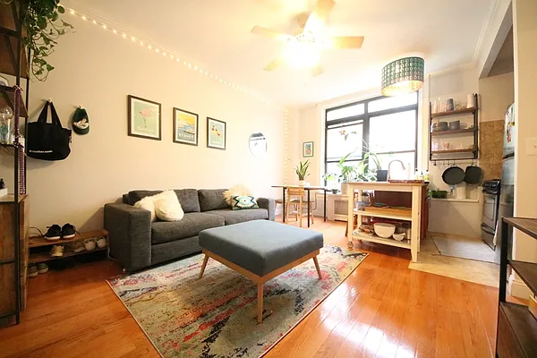 Rented by (Legacy) NY Quality Living Uptown | media 11