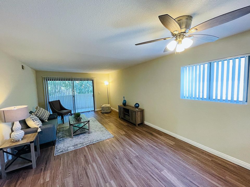 1st image of 5637 Hazeltine Ave