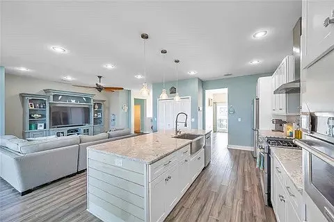 6416 Grenada Island Ave — Photo 13