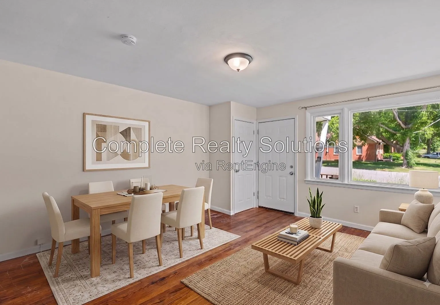 2 bed, 1.0 bath, 928 sqft, $1,099 — Photo 2