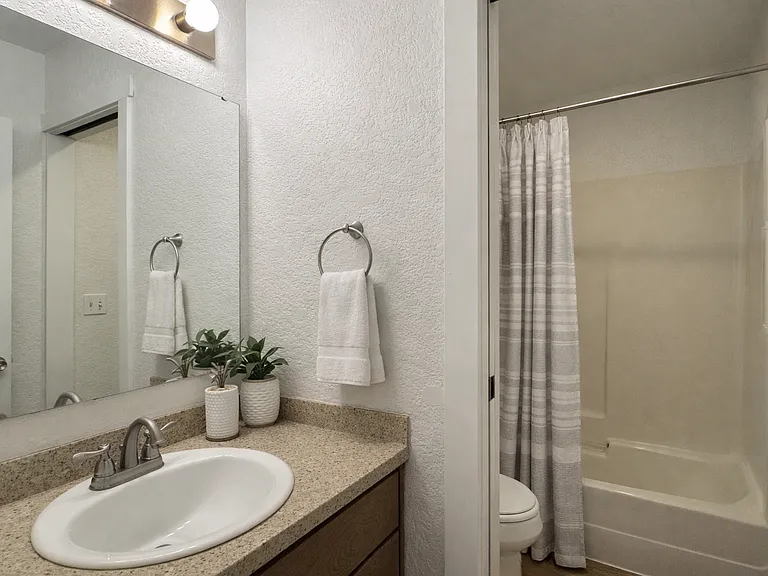 5237 Fauntleroy Way SW #102 — Photo 6