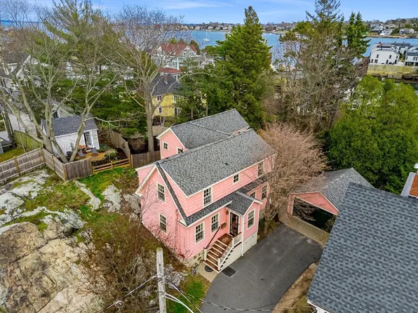 16 Waldron Ct, Marblehead, MA 01945