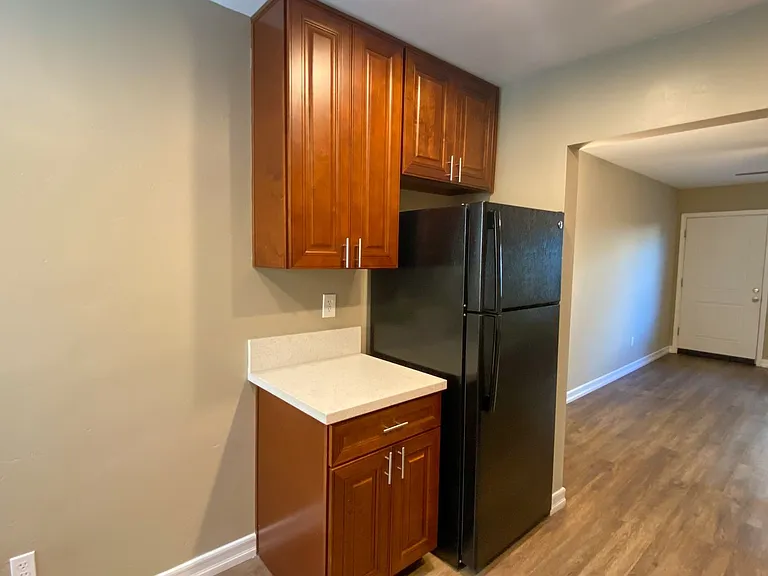 4233 Euclid Ave — Photo 5