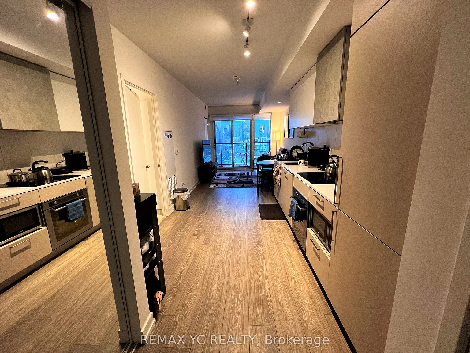 2 bed, $2,600 — Photo 1