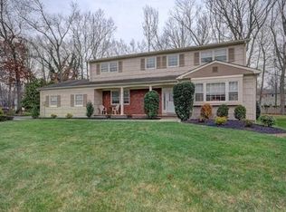 22 Hollis Rd, East Brunswick, NJ 08816